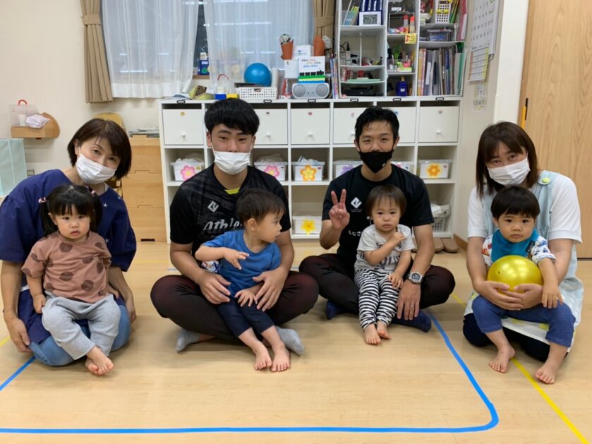 7/9(火)　モスペリオの選手とボール遊び⚽️(ふじさんBu-Bu保育園)