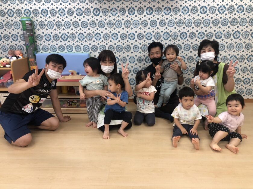 7/16(火)　モスペリオの選手とボール遊び⚽️(ふじさんBu-Bu保育園)